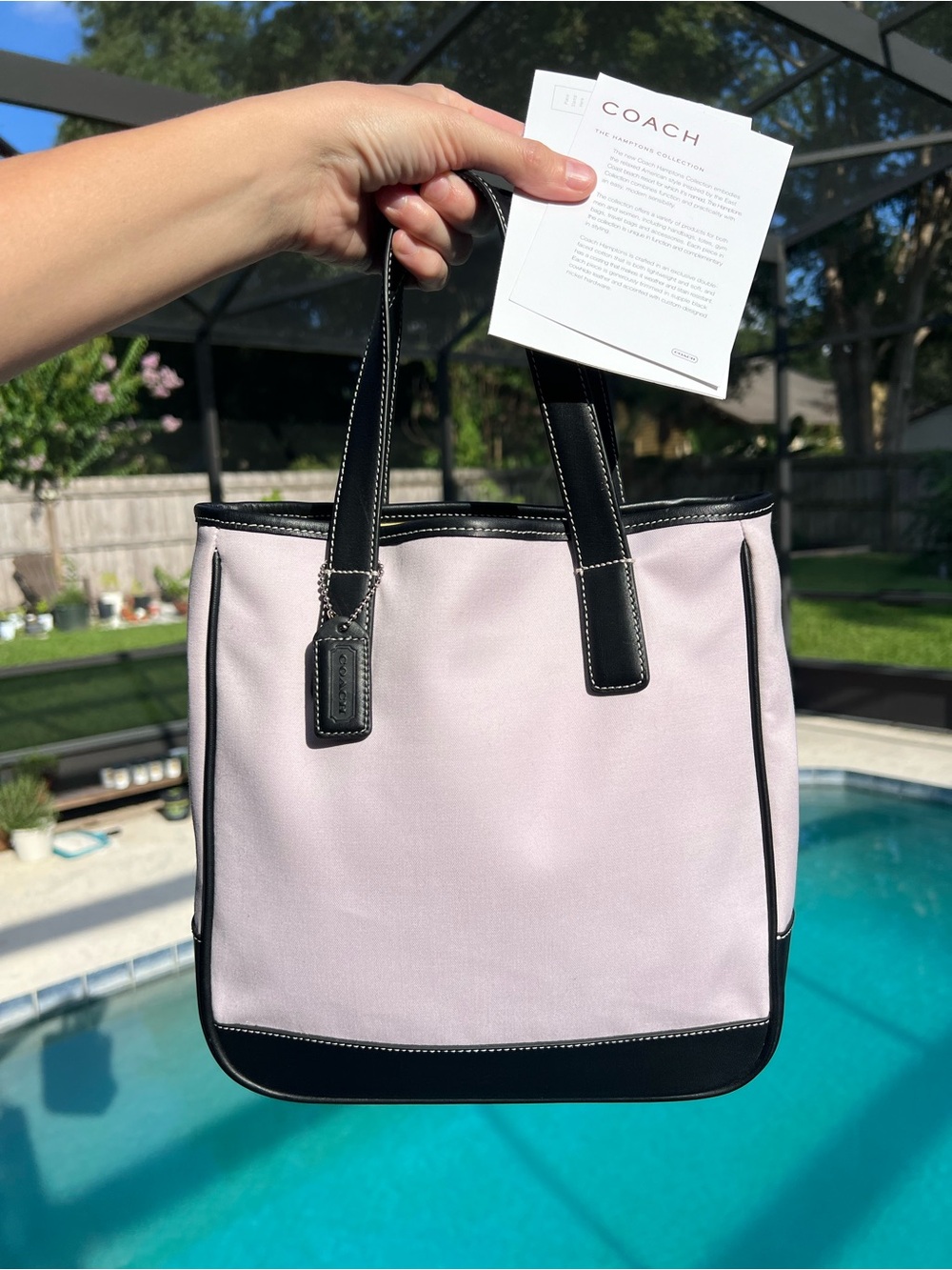 Coach vintage hamptons small tote light purple / pink color and yellow interior